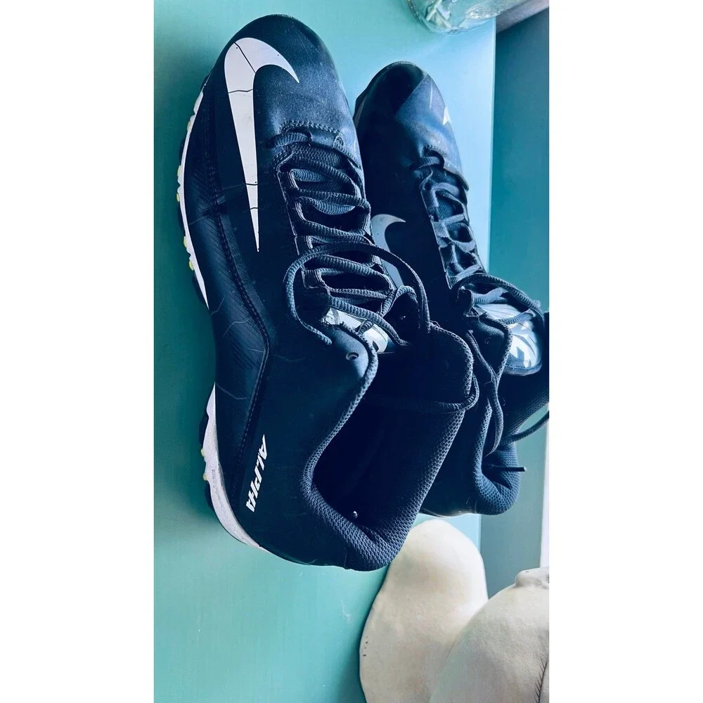 Nike Alpha Football Cleats M11